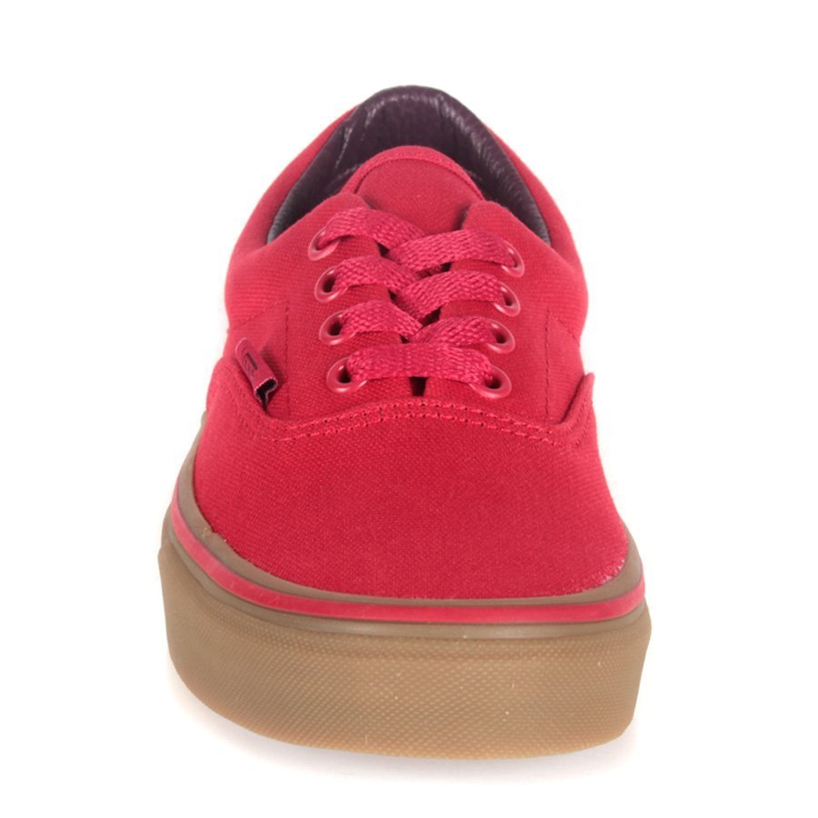 tenis vermelho sola marrom