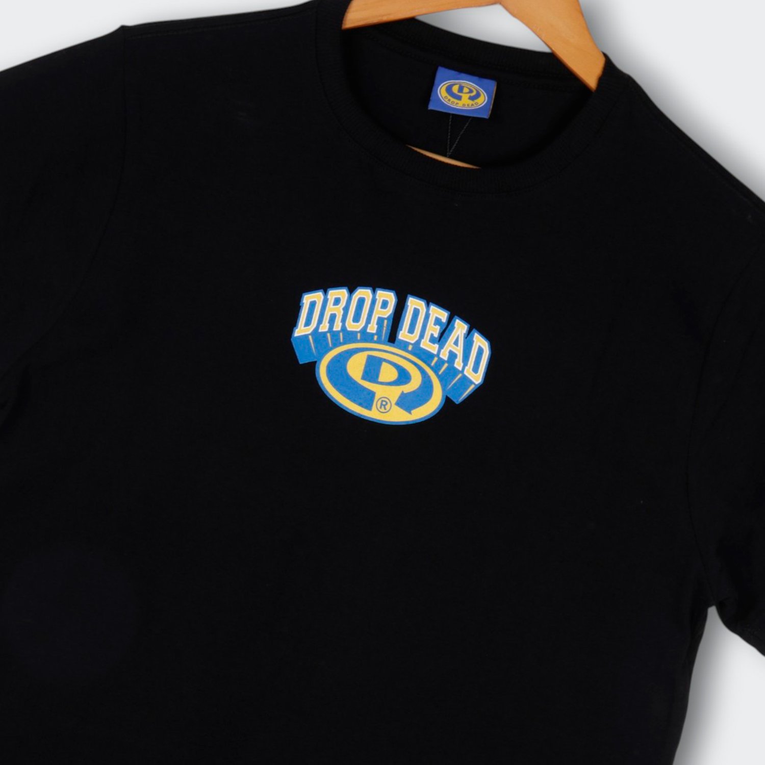 Camiseta Drop Dead Juvenil Arch Colored Preto