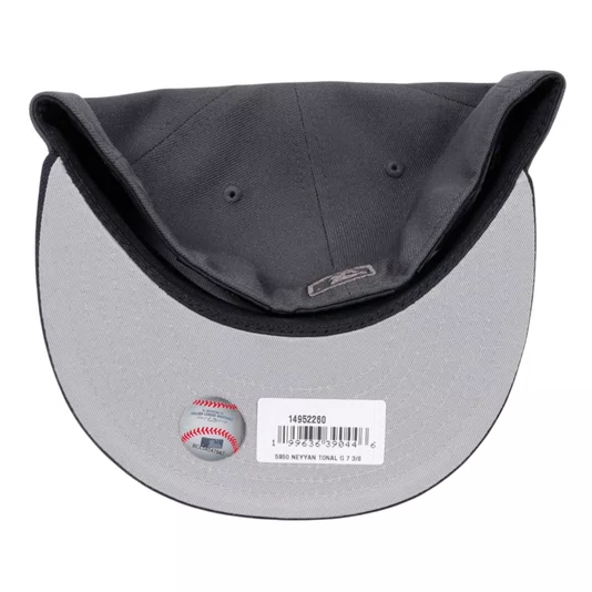 Boné New Era 59fifty New York Yankees Cinza