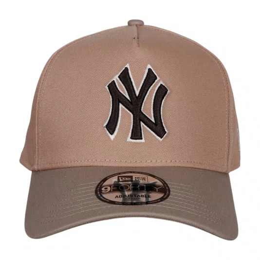 Boné New Era 940a-Frame New York Yankees Marrom Claro
