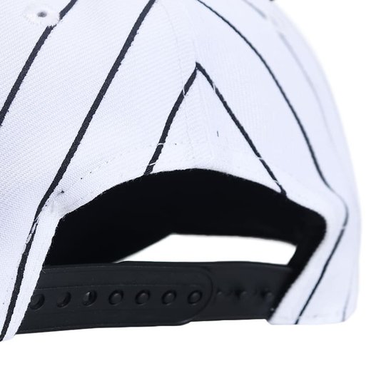 Boné New Era 9twenty Street Black Stripline Branco/Preto