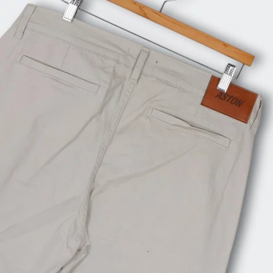 Calça Aston Sarja Tradicional Caqui