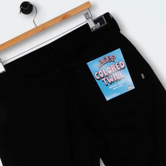 Calça Lost Sarja Slim Basics Preto