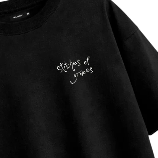 Camiseta Blunt Boxy Mercy Preto
