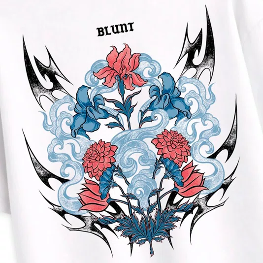 Camiseta Blunt Oversized Petals Branco