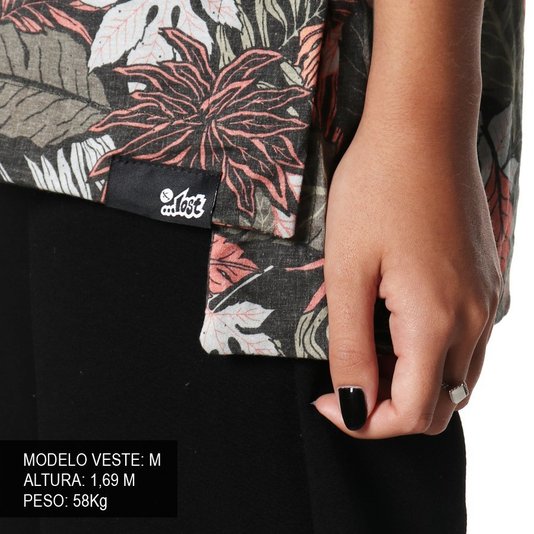 Camiseta Lost Folhagens Feminina Verde Musgo Estampado