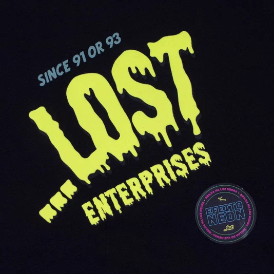 Camiseta Lost X Bob Esponja Horror Squid Preto