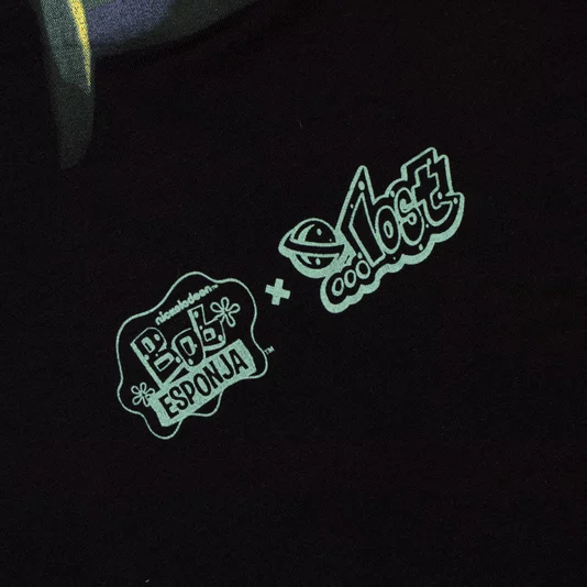 Camiseta Lost X Bob Esponja Horror Squid Preto