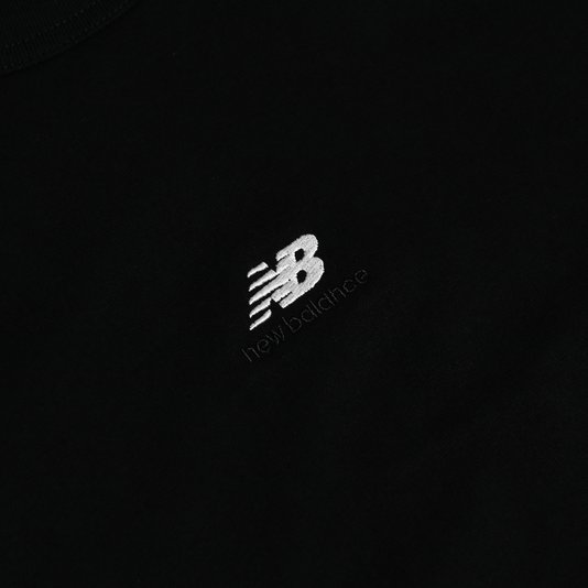 Camiseta New Balance Athletics Preto