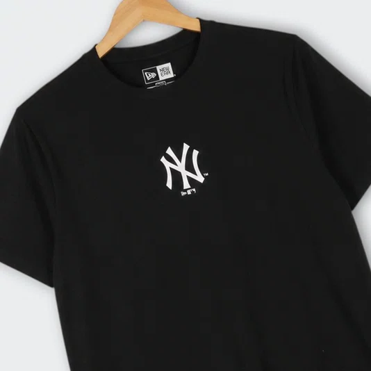 Camiseta New Era Basica Neyyan Preto