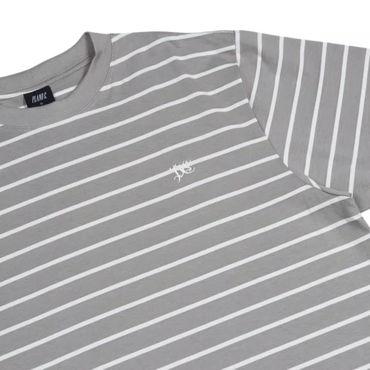 Camiseta Plano C. Listrada Cinza/Branco