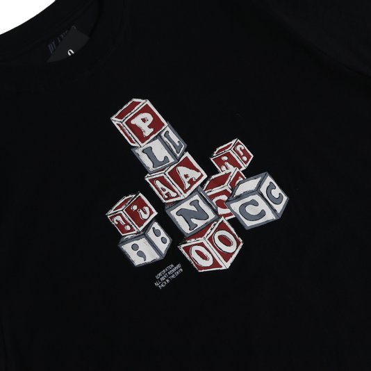 Camiseta Plano Cube Letters Preto