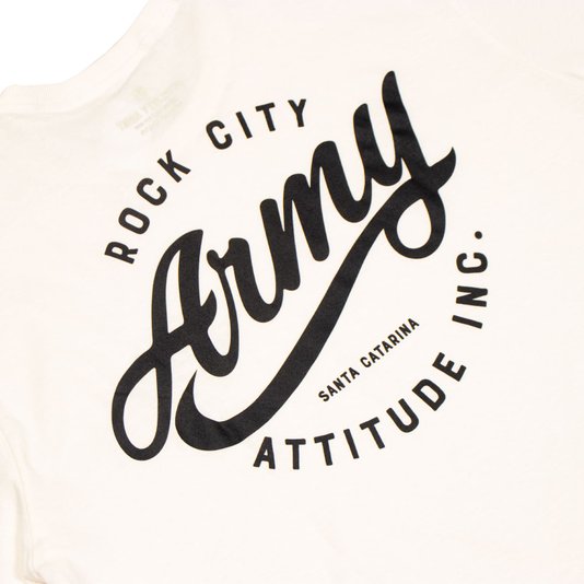 Camiseta Rock City Regular Attitude Inc Off White