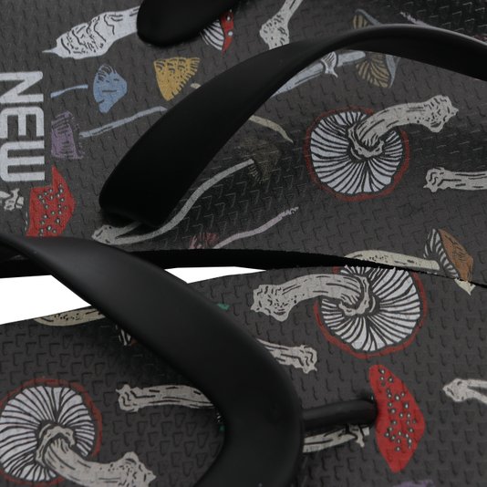 Chinelo New Era Cogumelos Preto