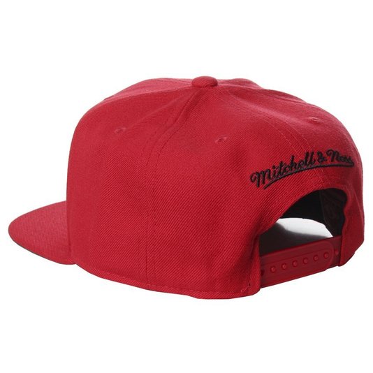 Boné Mitchell & Ness Chicago Bulls Lã Solid Vermelho