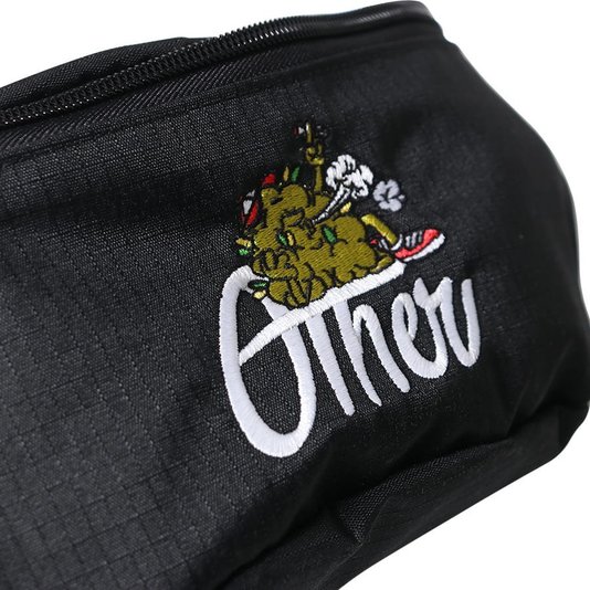 Pochete Other Culture Smoke Money Bag Preto