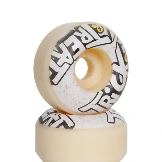 Roda Trick Or Treat Scratched 99a Off/Branco