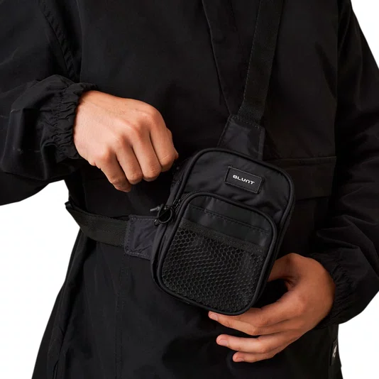 Shoulder Bag Blunt Crest Preto