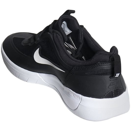Tênis Nike Nyjah Free 2 Preto/Branco