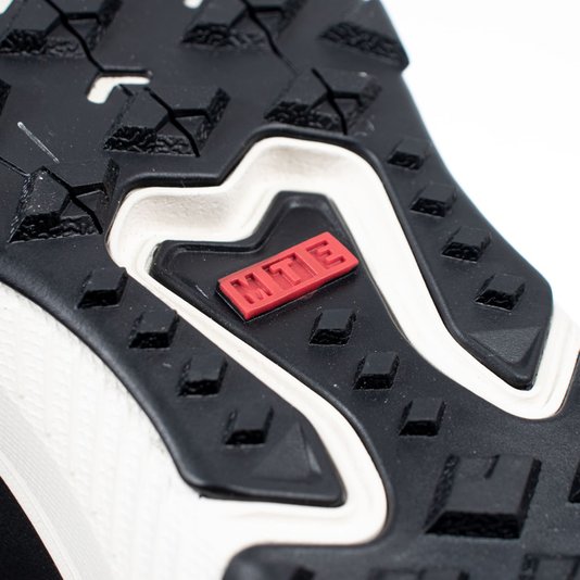 Tênis Vans Mte Crosspath Mid Preto/Branco