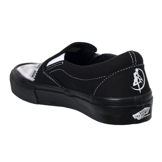 Tênis Vans Skate Slip-On X Sailor Moon Preto/Branco