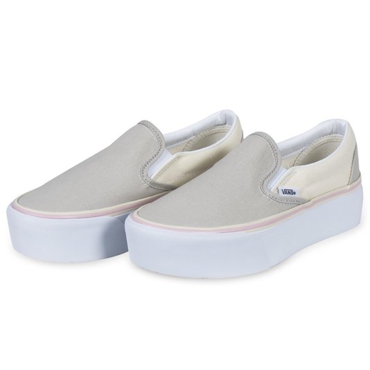 Tênis Vans Slip-On Classic Plataforma Stackform Bege/Branco