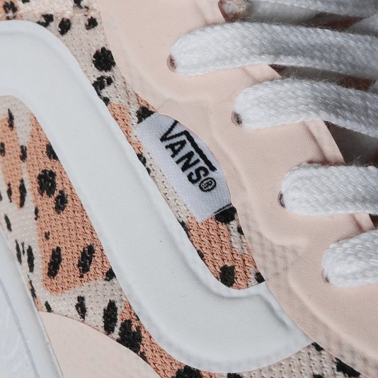 Tênis Vans Ultrarange Exo Leila Hurst Pessego