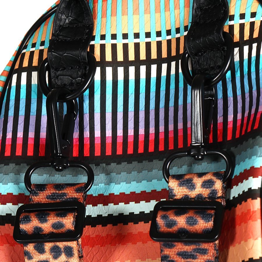 mini bag adidas colorida