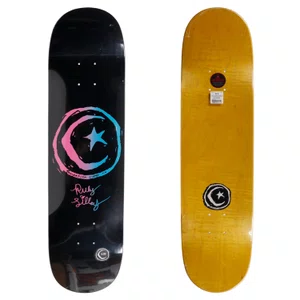 Shape Foundation Ruby Lilly Star Moon Maple Preto