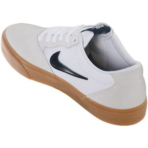 Nike sb chron in white sales with gum sole