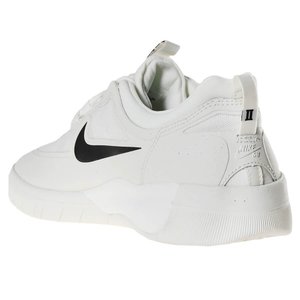 Nike sb nyjah sales black and white