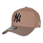 Boné New Era 940a-Frame New York Yankees Marrom Claro